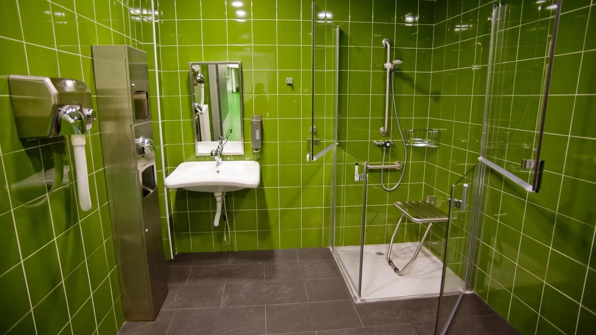 Bbk Bilbao Good Hostel